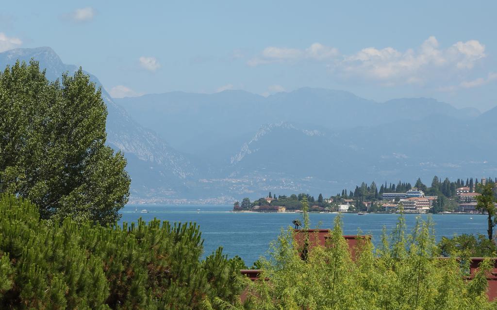 Hotel Holiday Sirmione Zewnętrze zdjęcie